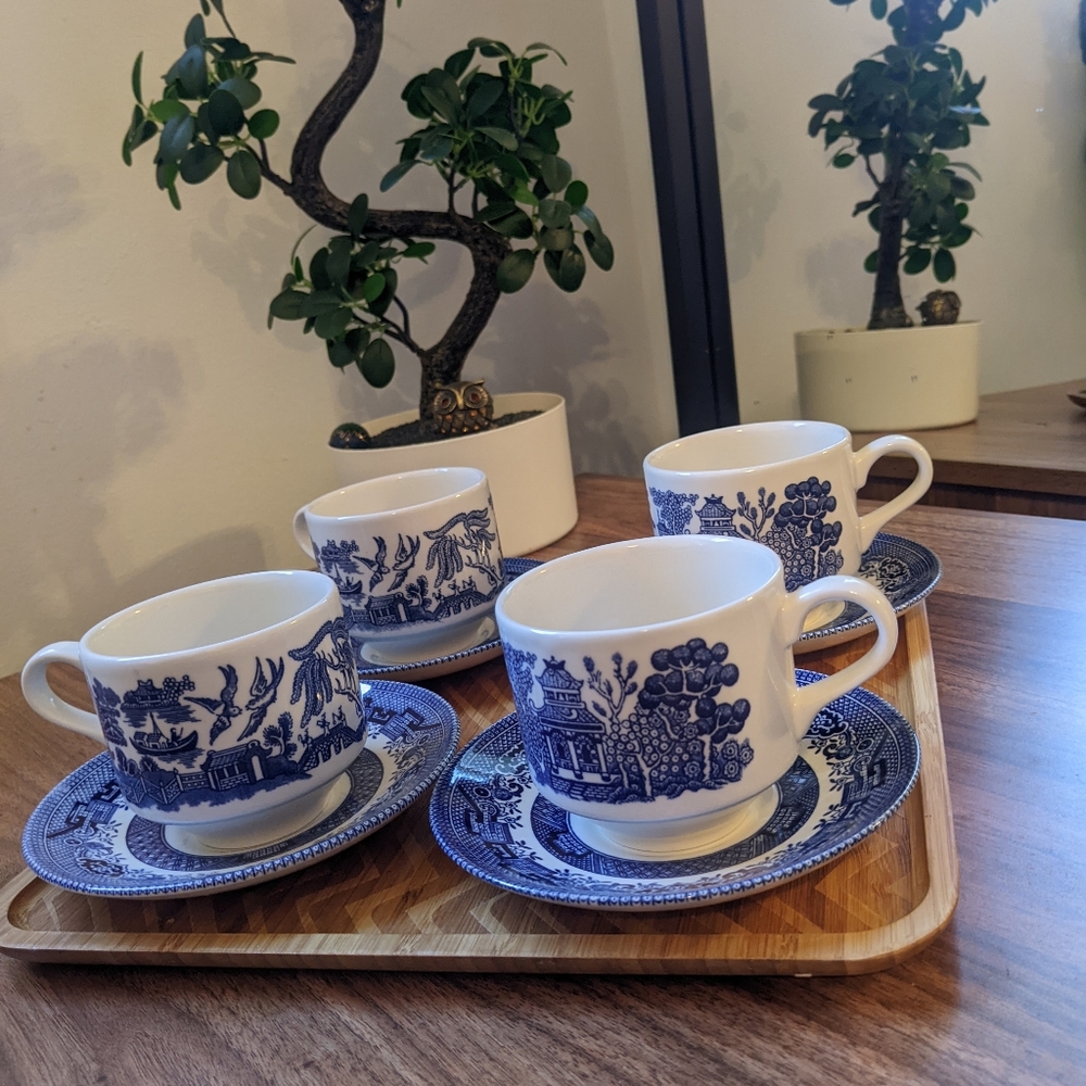 Churchill cup and saucer set of 4